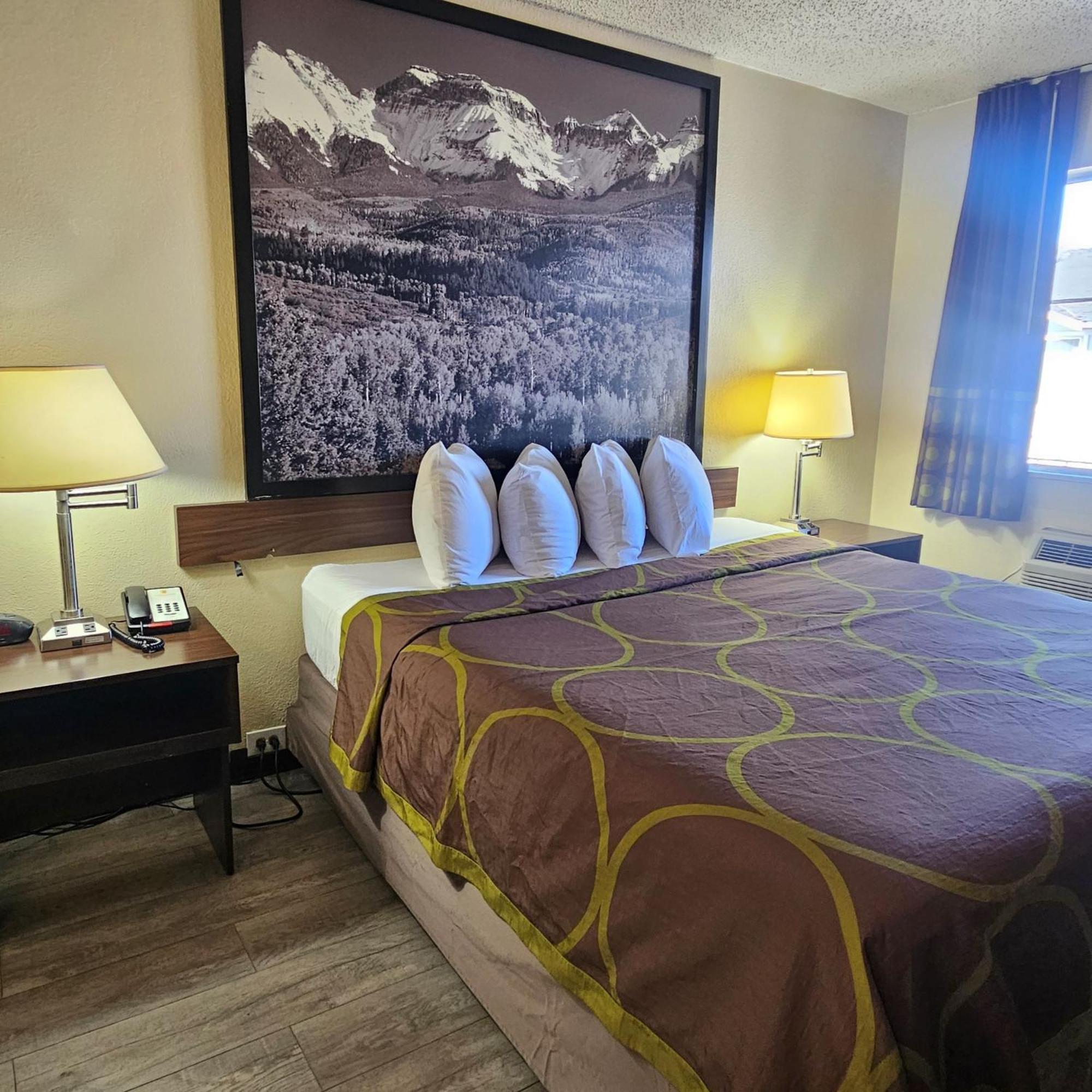 Super 8 By Wyndham Denver Central Room photo
